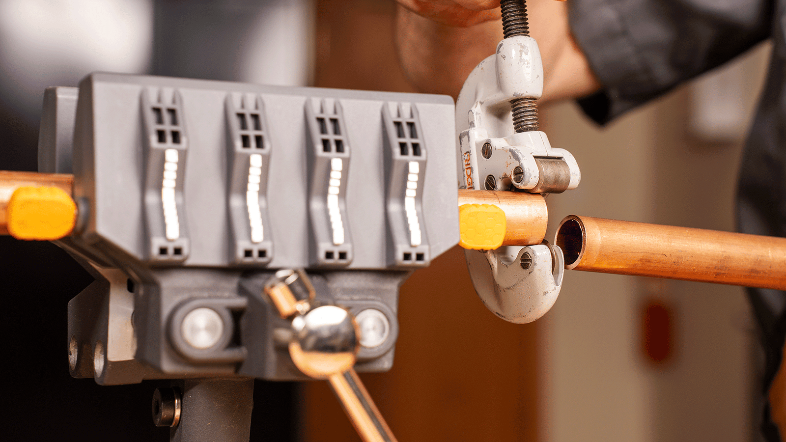 Revolutionizing Pipe and Tubing Work:<br>IQ Vise Jaws™ – Pipe-Fit™