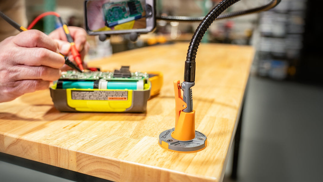 Mastering Workspace Efficiency:<br>The Revolutionary <br>IQ Connect™ – Bench Mount